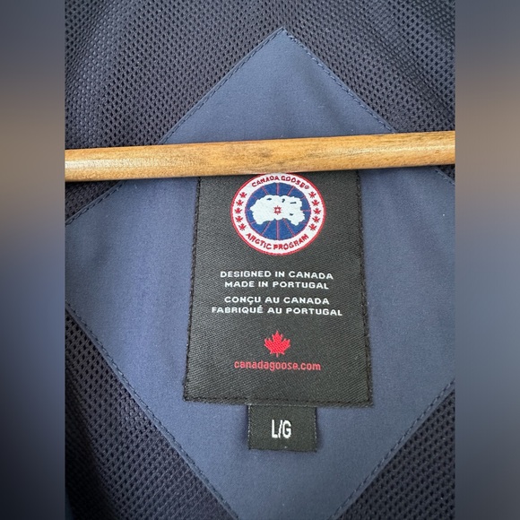 Men's Canada Goose Crew Trench Jacket with Removable Hood (Large) - Picture 9 of 11